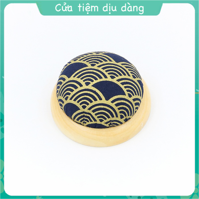 Đế cắm kim, gối cắm kim đế gỗ (giao mẫu ngẫu nhiên)