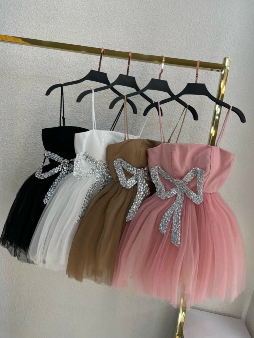 Đầm xoè dự tiệc 2 dây lưới xòe TRIPBLE T DRESS  phối nơ eo kim tuyến- size M/L - MS171V