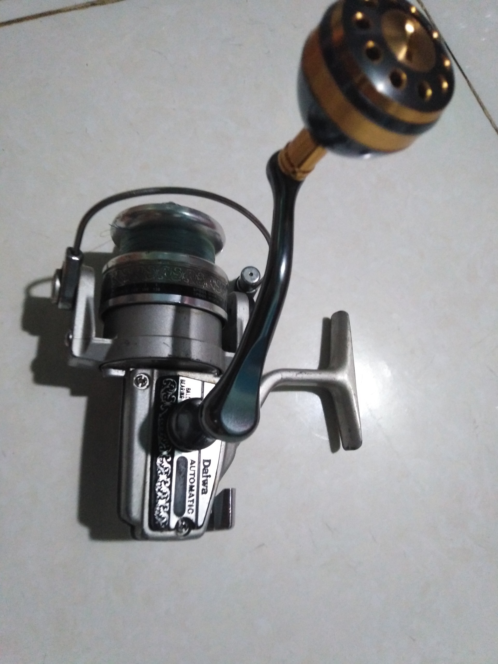 Máy câu bãi nhật Daiwa Automatic