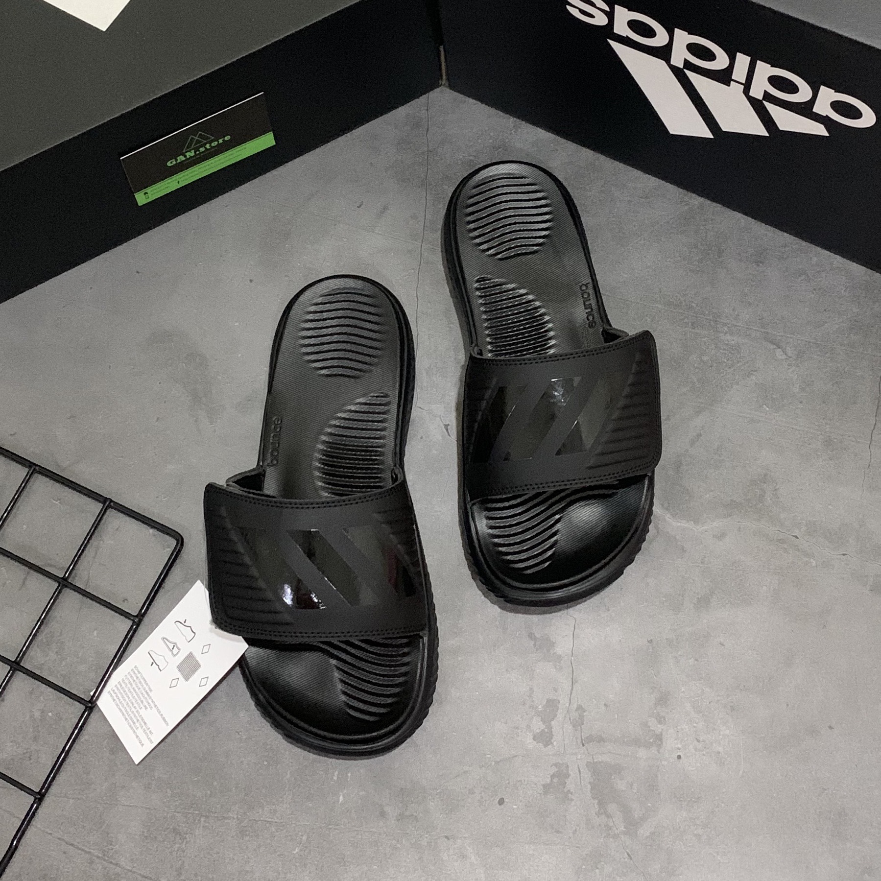 DÉP ADIDAS ALPHABOUNCE ĐEN FULL - FULLBOX TEM TAG - HCM