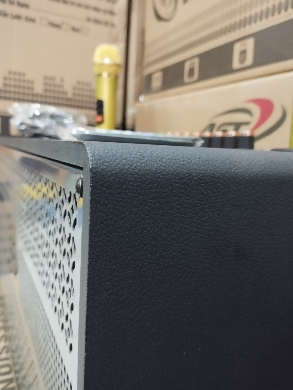 Loa AT mới ra mắt con loa AT Pro 316. 2 MICRO (Tặng kèm 2 cặp pin)