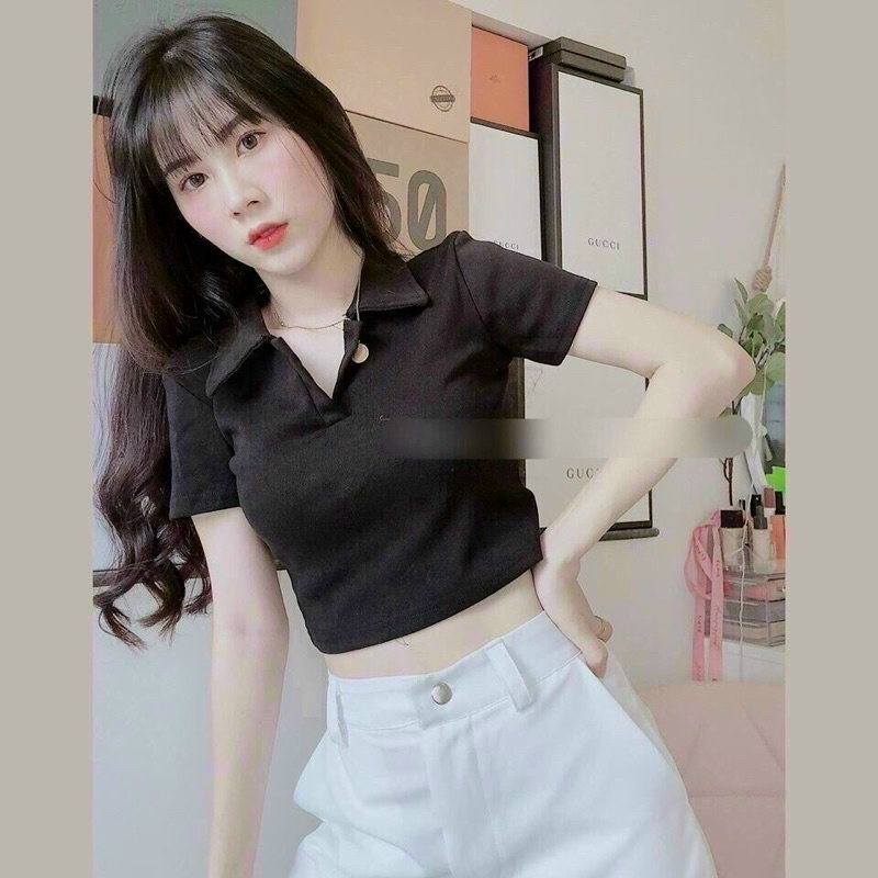 Áo croptop cổ đức năng động