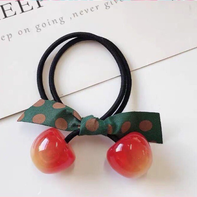 Cột tóc Cherry quả anh đào phong cách Hàn Quốc