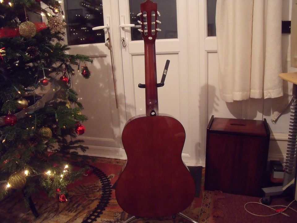 Đàn Guitar Classic Stagg C542 + Phụ Kiện