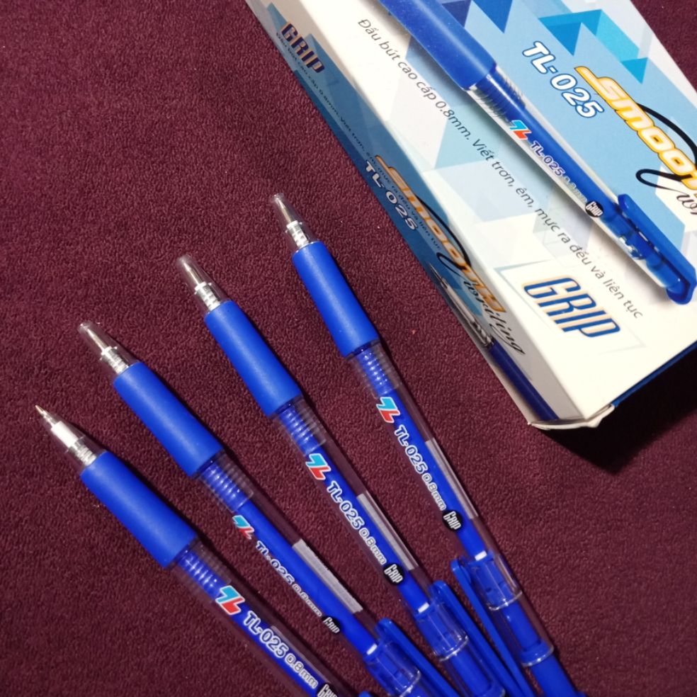 HỘP 20 BÚT BI TL-025