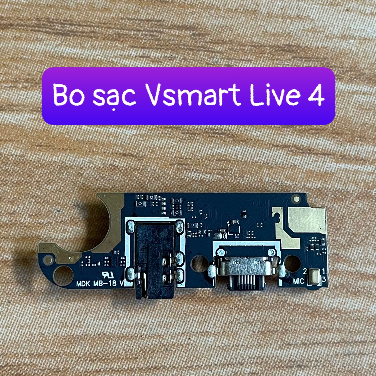 bo sạc điện thoại Vsmart Live 4