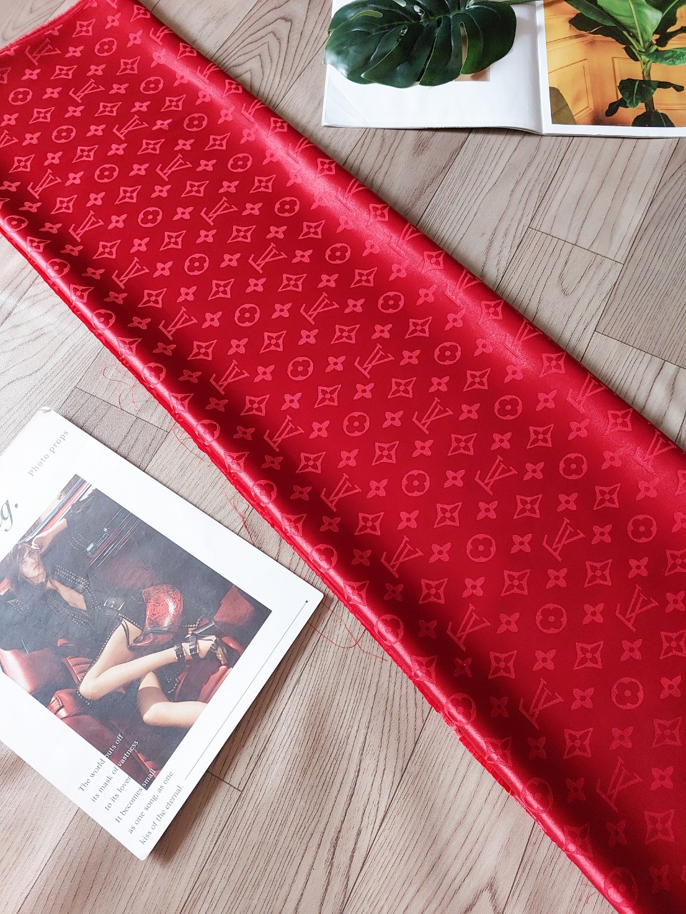 (2m x 1.5m) Vải Lụa Gấm L.V Cao Cấp Nhiều Màu