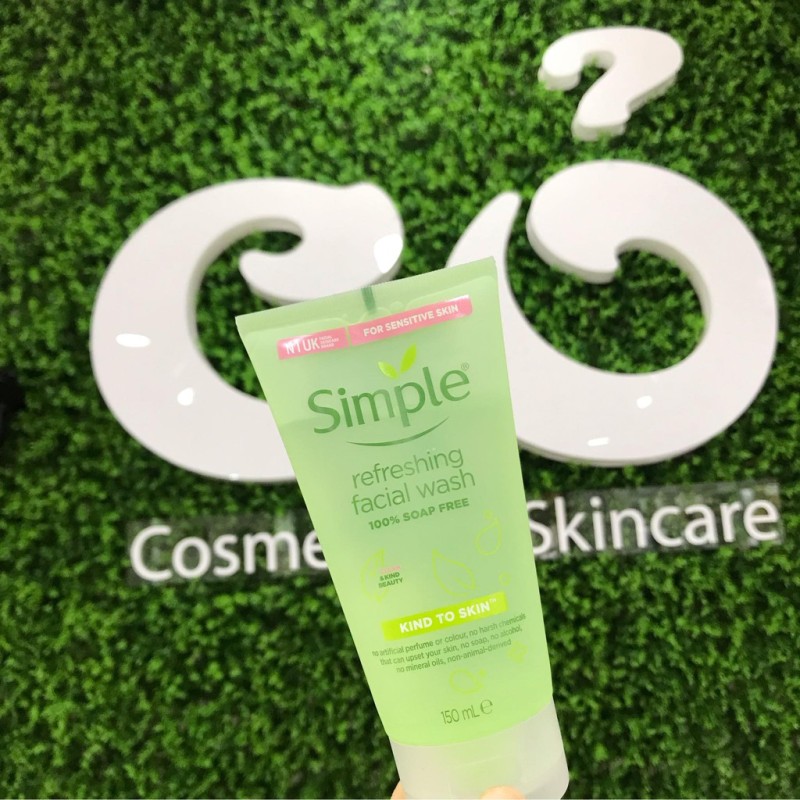[HCM]Sữa rửa mặt Simple Kind To Skin Refreshing Facial Wash 150ml giá rẻ