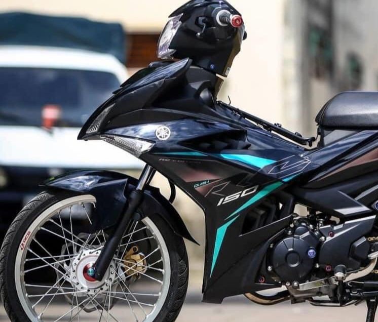 Tem Rời Ex Rc 150 Chât Liệu Crom Dán Xe Đen