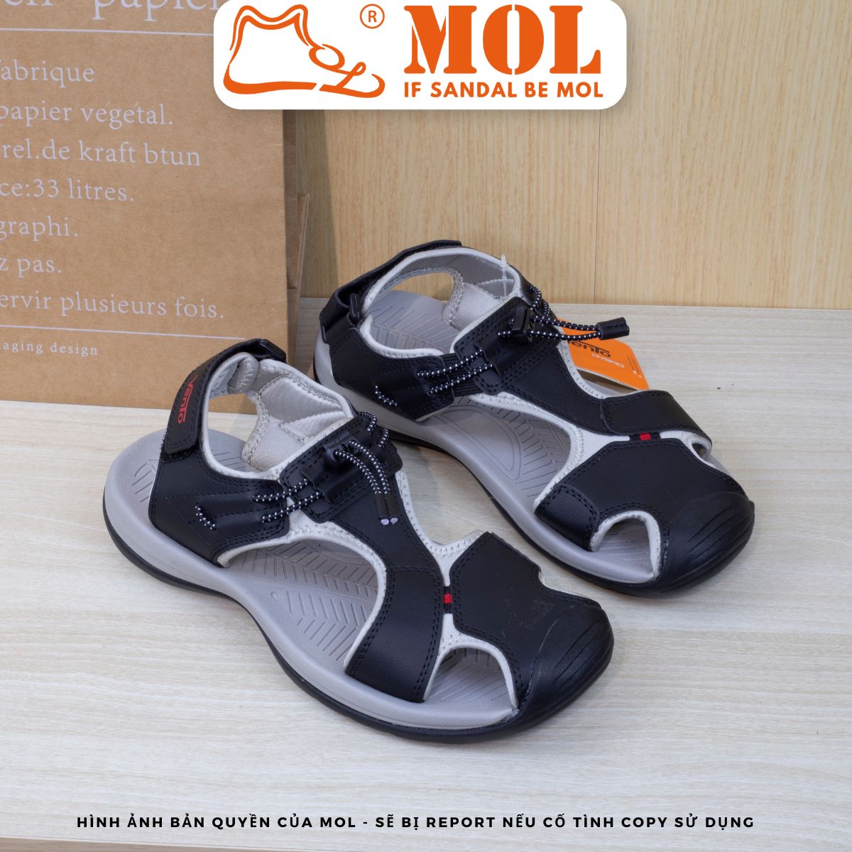 Sandal nam quai bít mũi hiệu Vento SD7609B màu đen