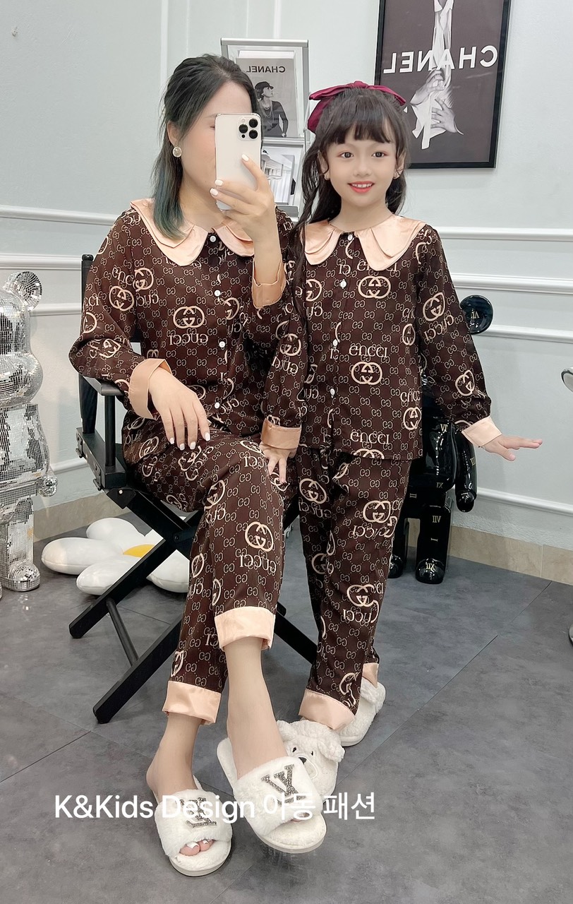 Bộ ngủ Pijama cho mẹ và bé gái chất lụa mango Size từ 17-60kg