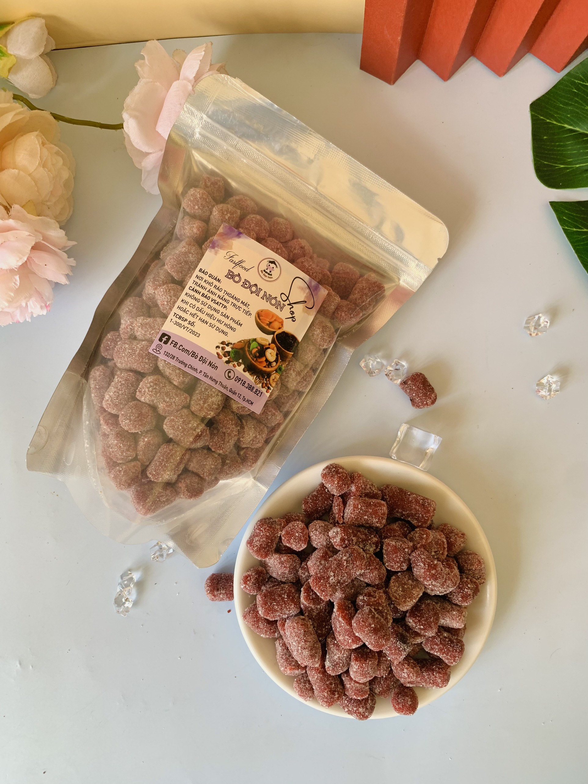 500g Kẹo Dâu Tây Bò Đội Nón