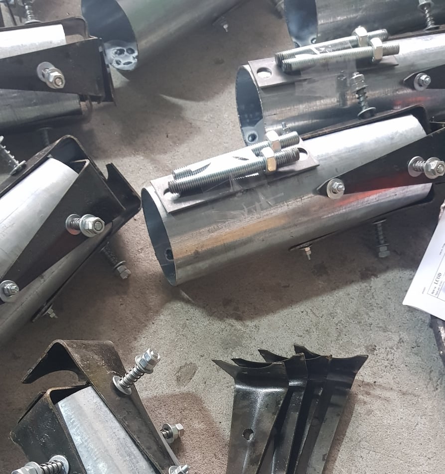 Ống dao cạo vỏ mía + tặng kèm 4 lưỡi