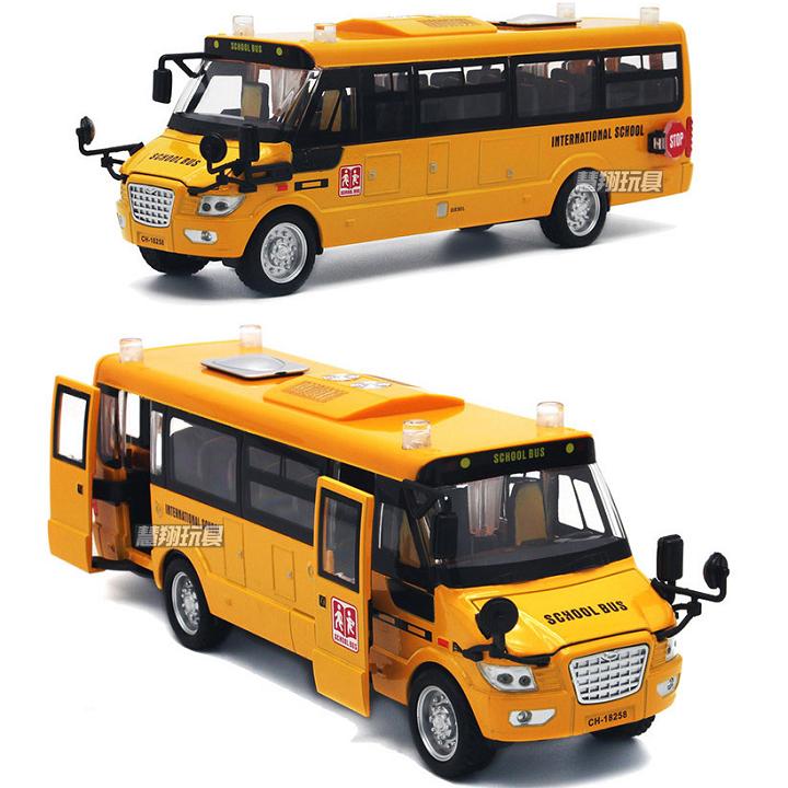 Xe ô tô school bus đưa đón học sinh xe bằng kim loại tỉ lệ 1:32 có đèn và âm thanh đồ chơi trẻ em
