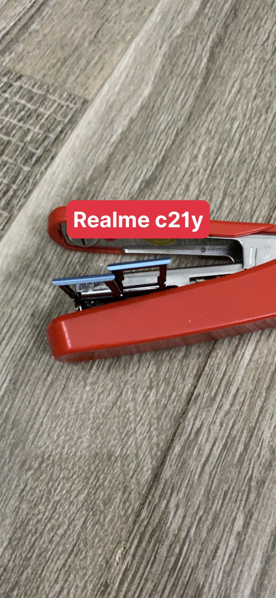 Khay sim realme C21Y
