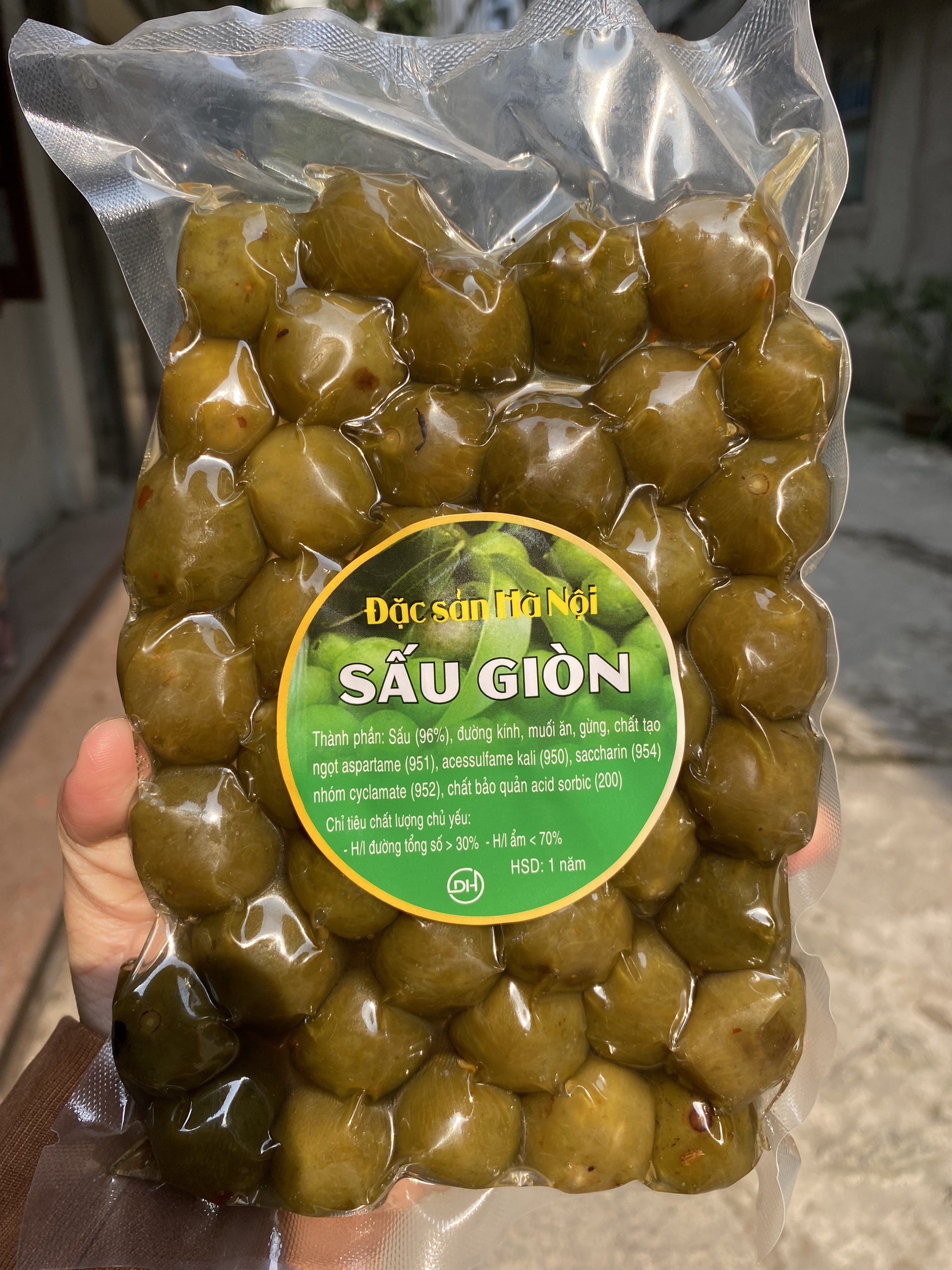 Ô mai sấu giòn - đặc sản Hà Nội