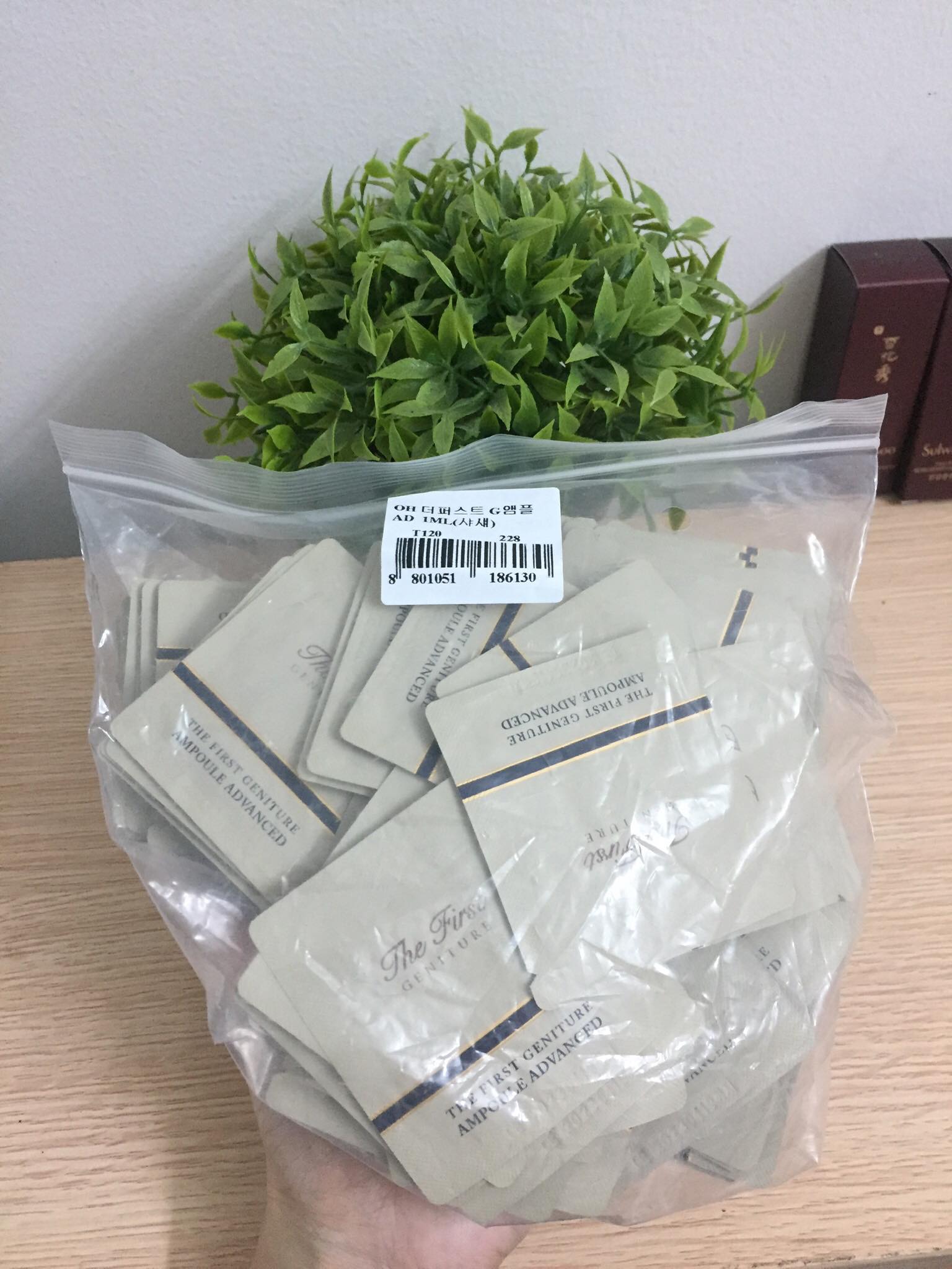 [HCM]Combo 10 gói Tinh Chất Vàng Ohui The First