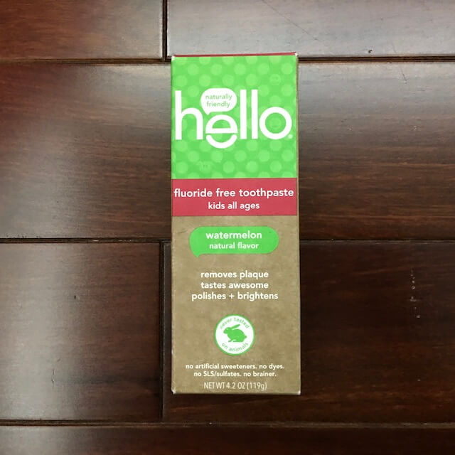 Kem đánh răng hữu cơ organic cho bé Hello