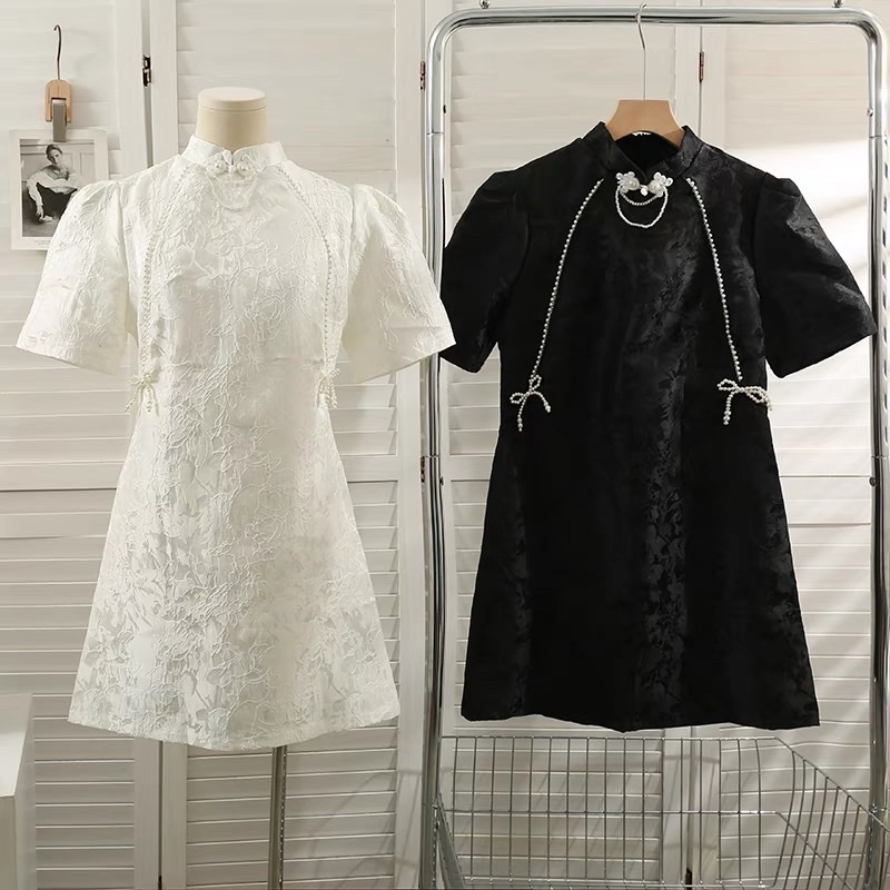 VÁY SƯỜN XÁM CÁCH TÂN EO NƠ