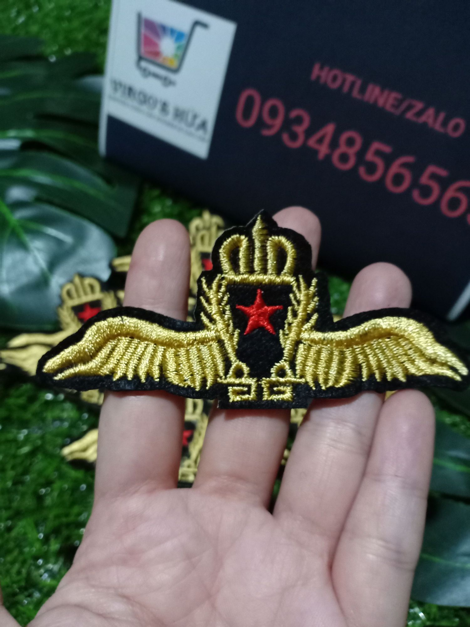 Huy Hiệu Thêu LOGO Quần Áo Nam Nữ