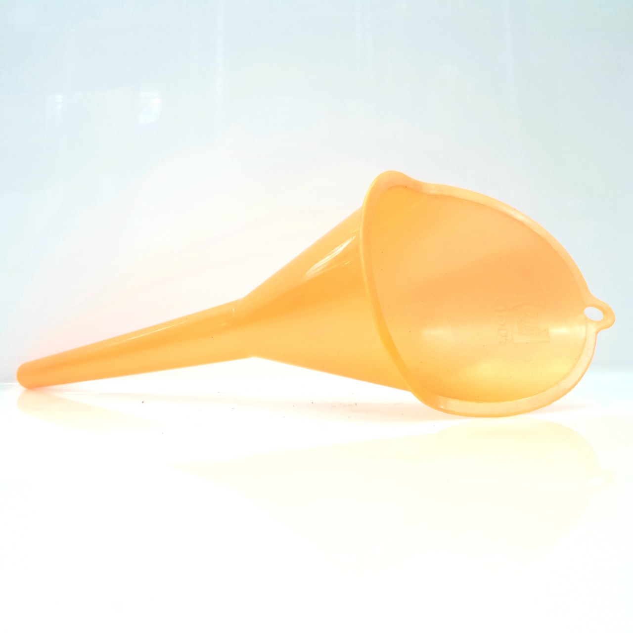 [HCM]Phễu giót dầu xe máy 25cm