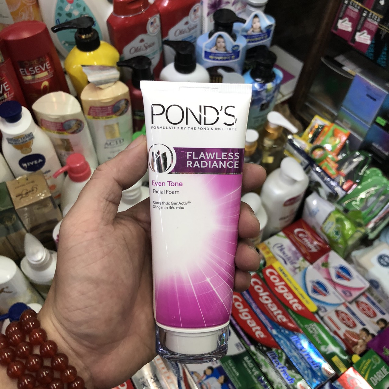 [HCM]SỮA RỬA MẶT TRẮNG DA CAO CẤP PONDS FLAWLESS WHITE (100G)