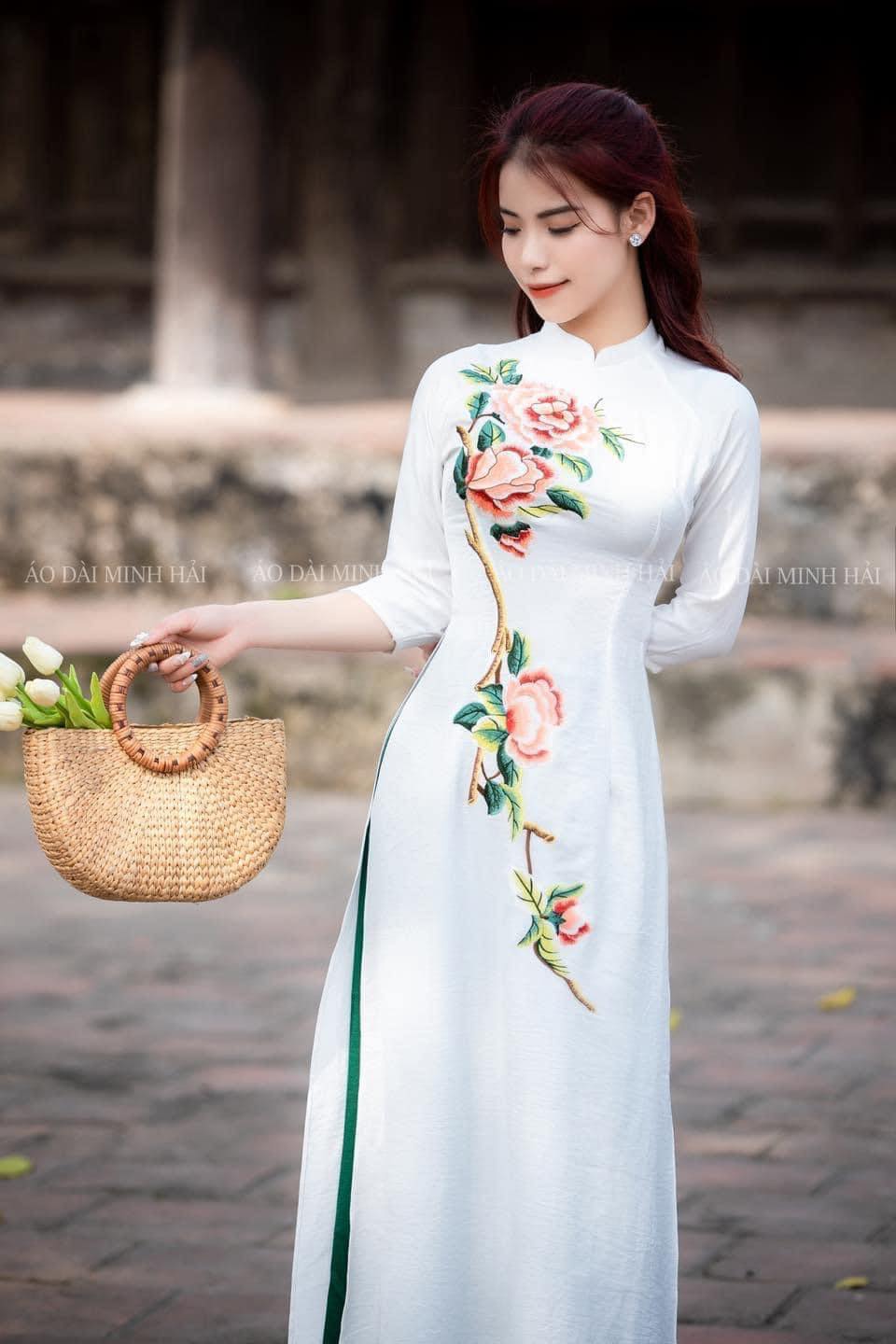 Áo dài lụa tây thi thêu cao cấp đủ size