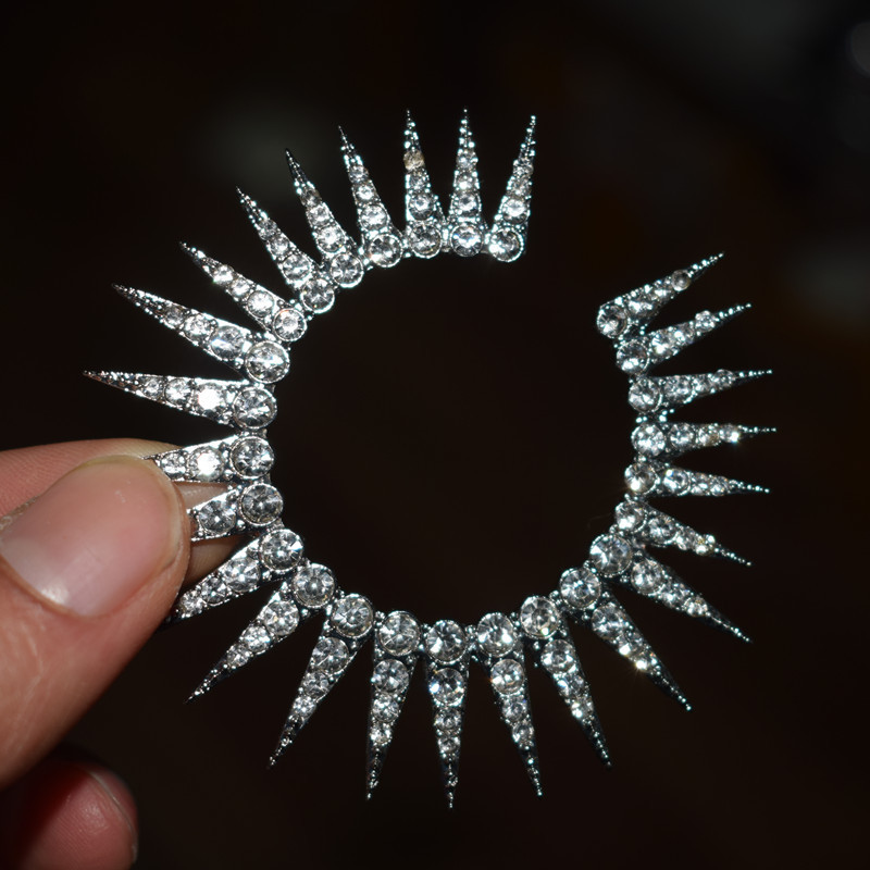 Hoa Tai Lớn Rhinestone Hợp Kim Phóng Đại Cổ Điển