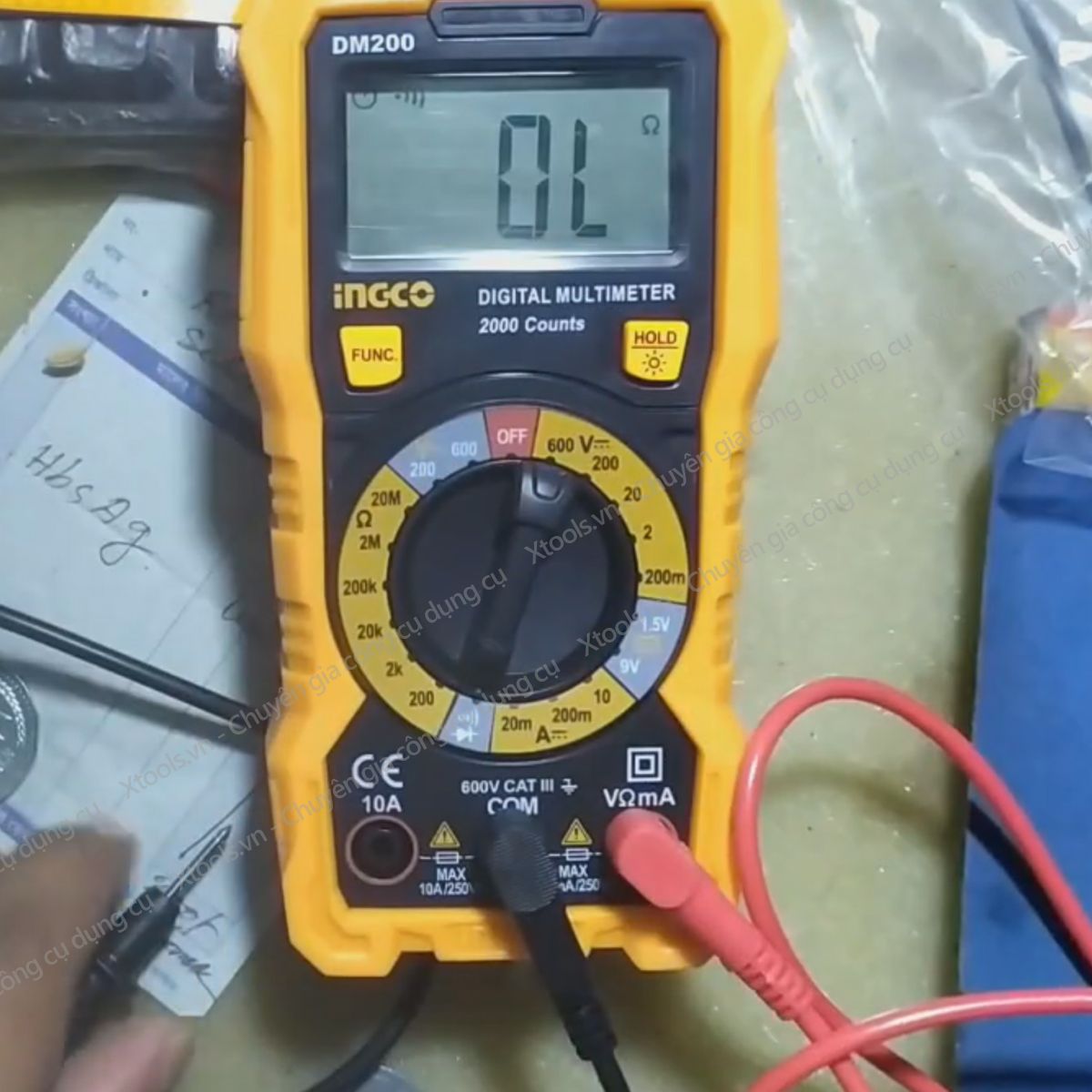 Đồng hồ đo điện vạn năng INGCO DM200 Đồng hồ đa năng Màn hình LCD 1999 số đếm. có đèn nền XTOOLs