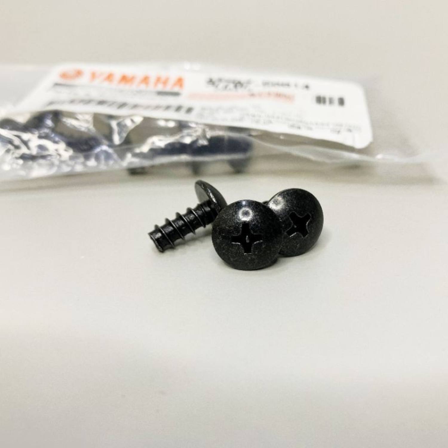 Ốc Dàn Áo Răng Thưa Zin Yamaha