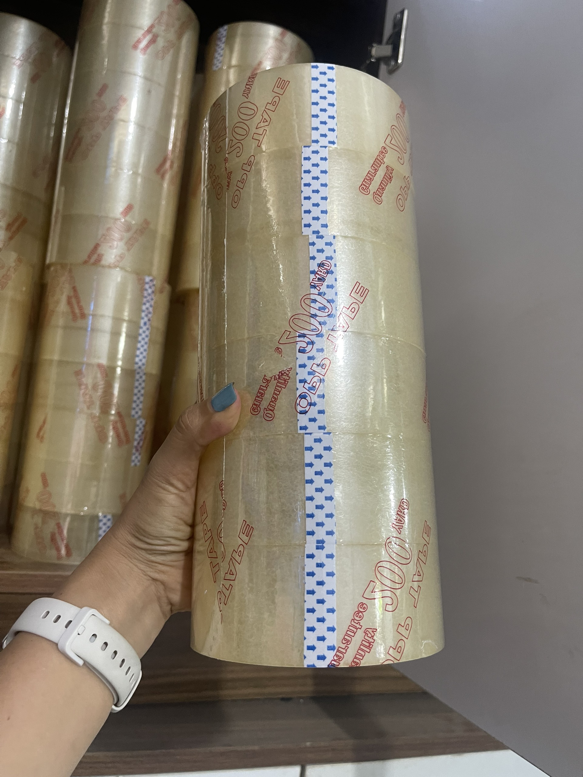 Băng keo trong 200 yards 1.8kg xịn tốt