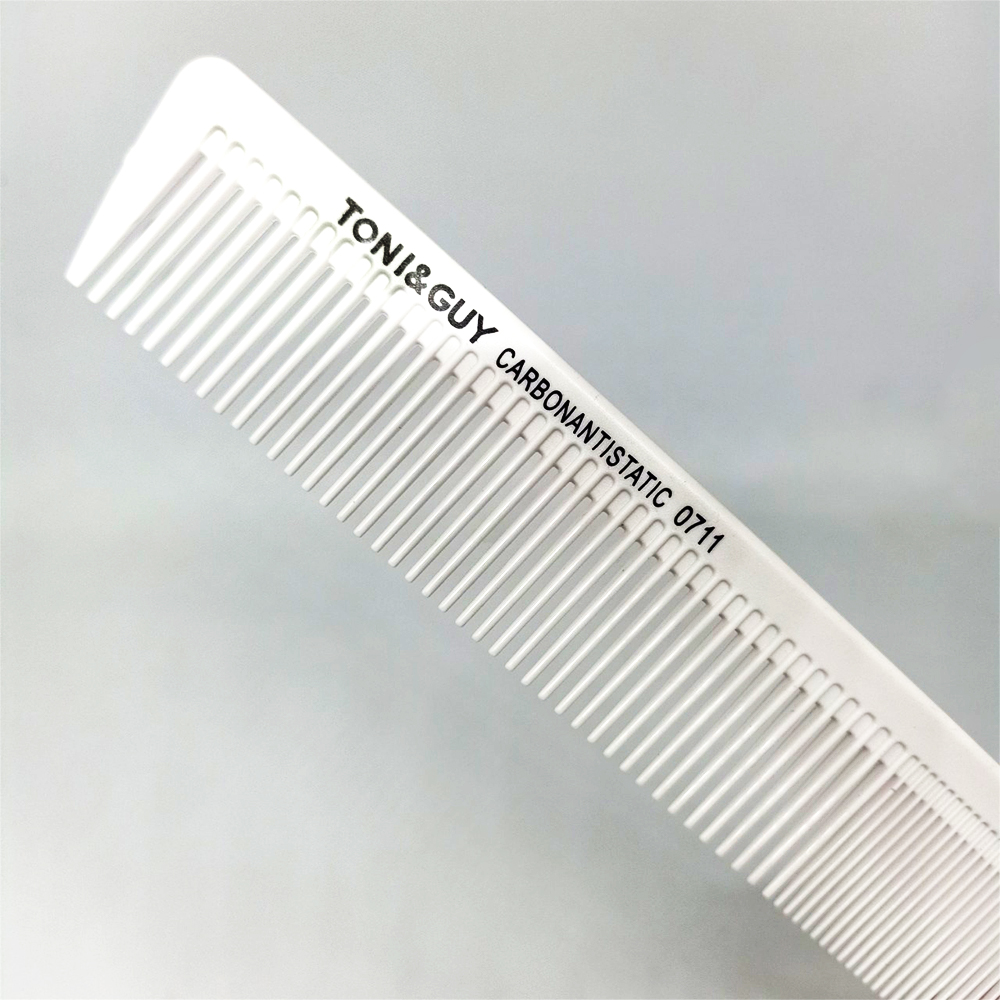 Lược Cắt Tóc Toni and Guy Carbon Trắng 0711