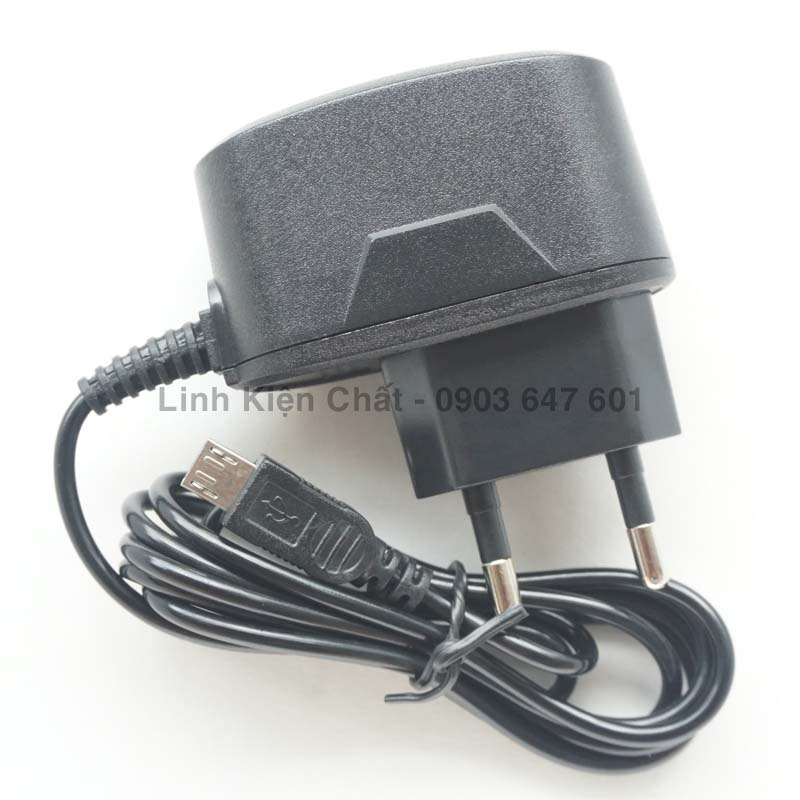 Sạc cho điện thoại Nokia N79 chui Dẹp