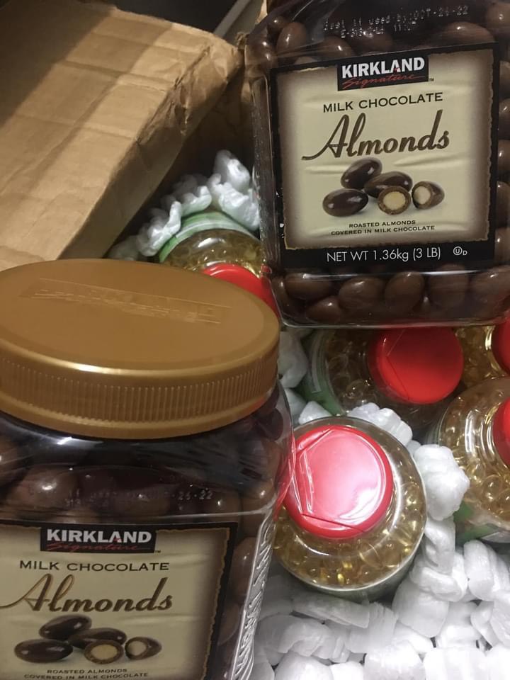 [HOT-HOT]SOCOLA SỮA BỌC HẠNH NHÂN- KIRLAND ALMONDS