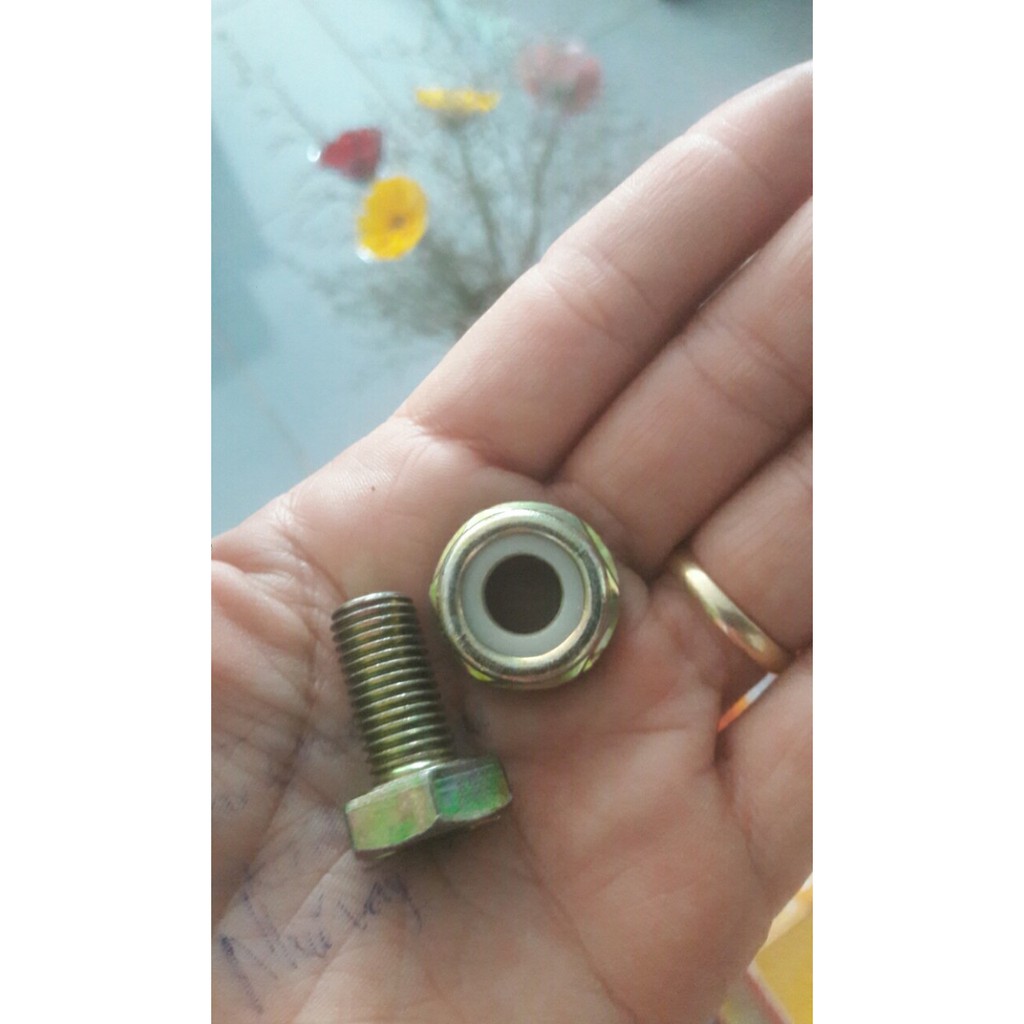 Ốc có tán ren ngược 8li