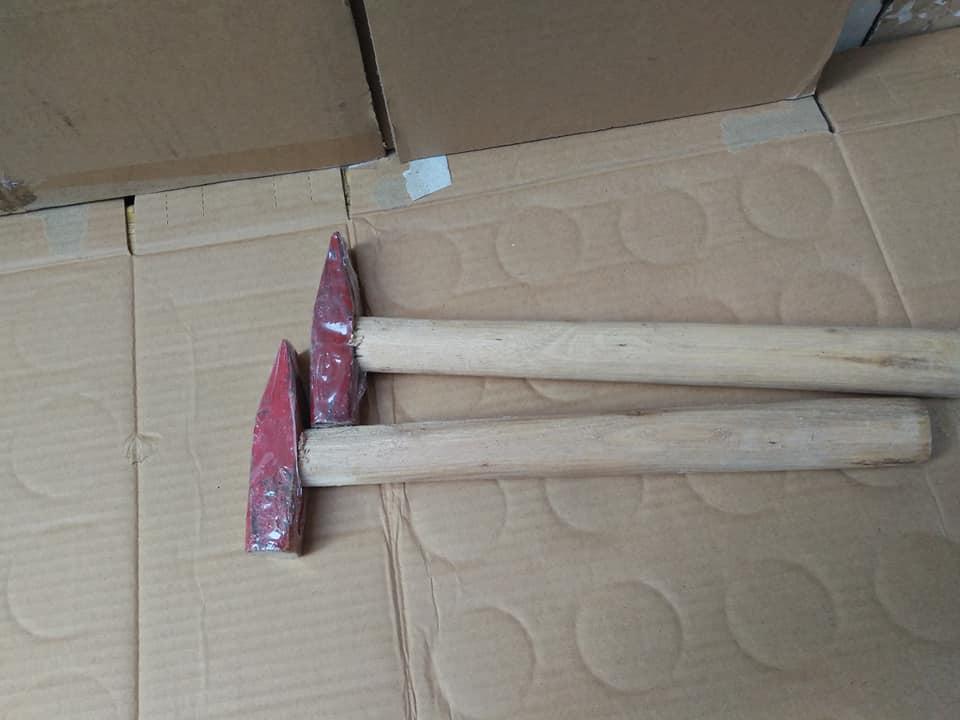 búa đóng đinh cán gỗ 350gr