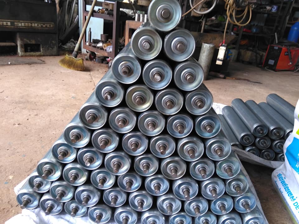 Con lăn thép mạ kẽm phi 60 dày 1.35mm, dài 700mm