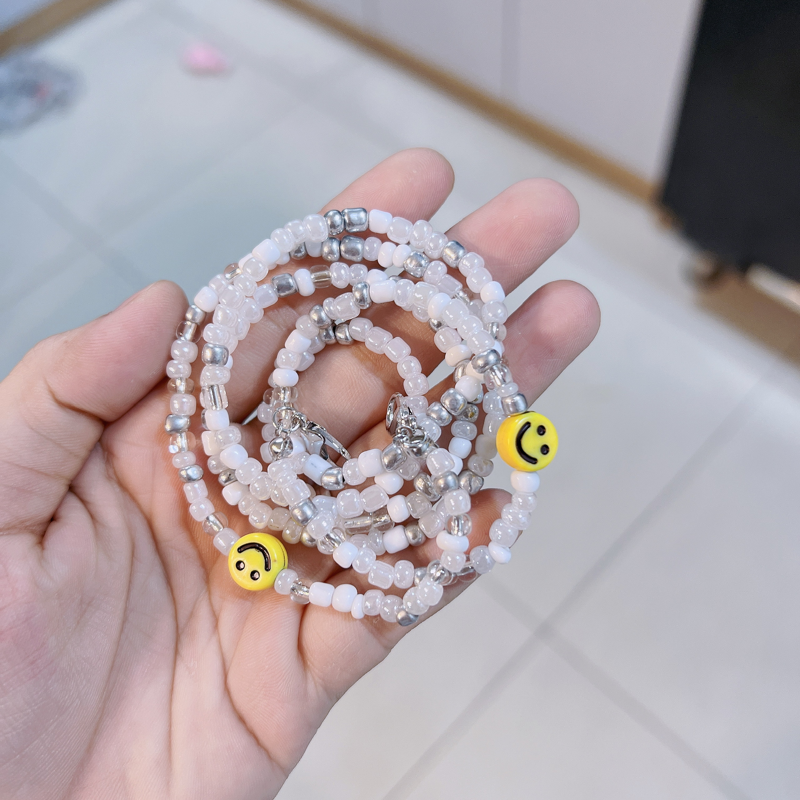 [FREESHIP + HOÀN TIỀN 50K] Dây Đeo Khẩu Trang Chống Lạc Hạt Cườm Hình Mặt Cười Nhiều Màu Xinh Xắn HALA0005