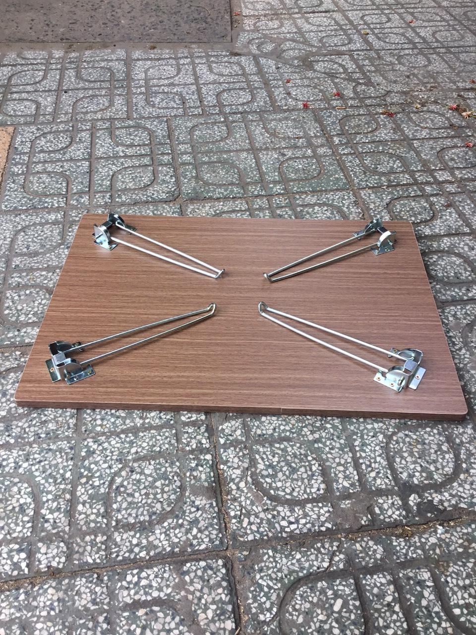 bàn học sinh xếp gọn 30*50*27 cm