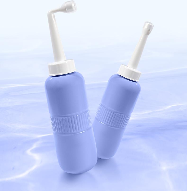 Bình xịt rửa vệ sinh cho bé