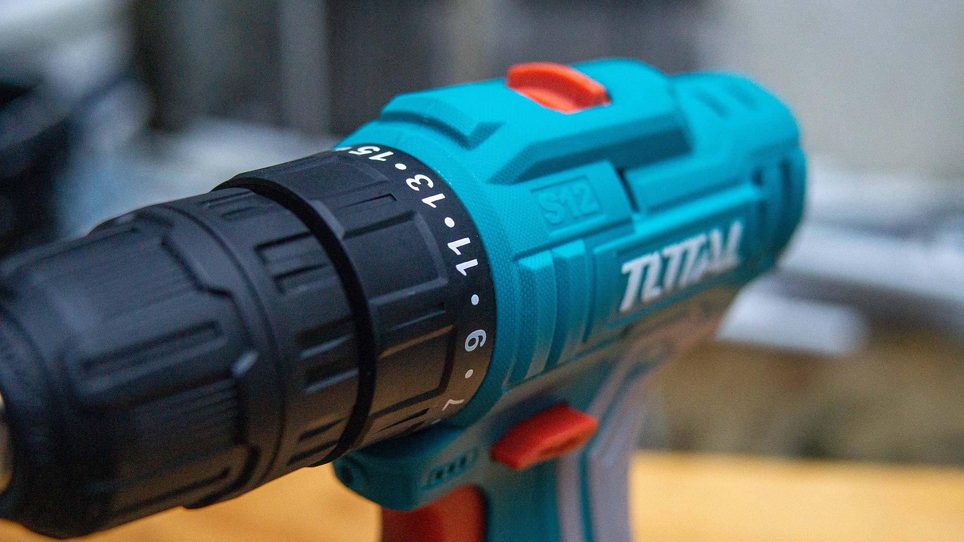 Tdli12325 Máy khoan vặn vít pin 12V Total