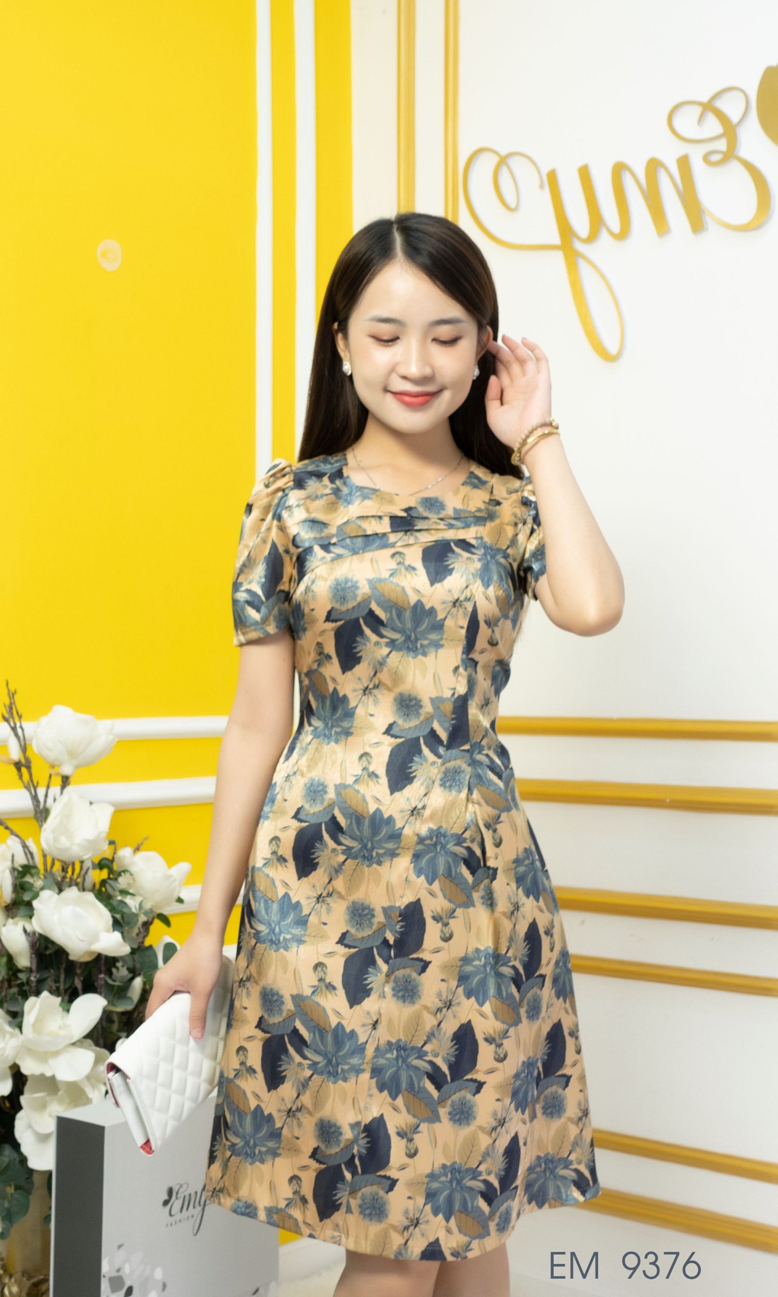 Đầm EMY EM9376 Suông A Lụa Vân Pháp LVP