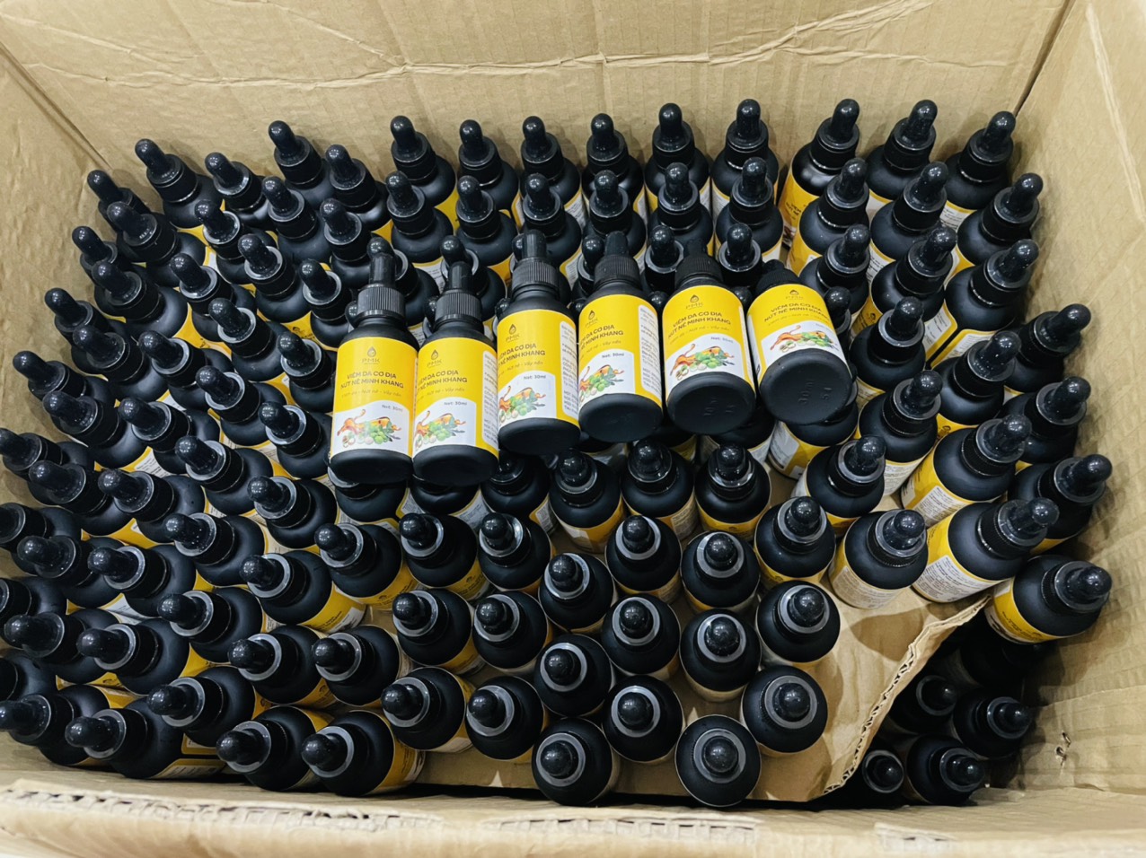 Viêm da nứt nẻ vẩy nến Phúc Minh Khang