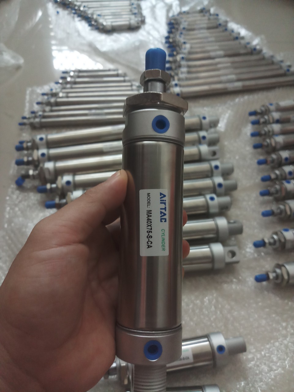 Xylanh tròn inox airtac ma40x100-sca khí nén
