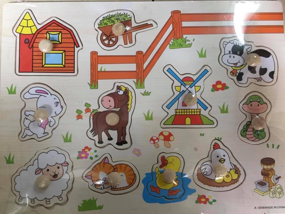 Bảng ghép hình động vật núm gỗ