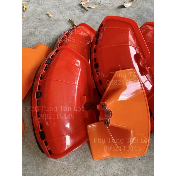 Miếng nhựa chắn máy cắt cỏ To, chắn cỏ Bé