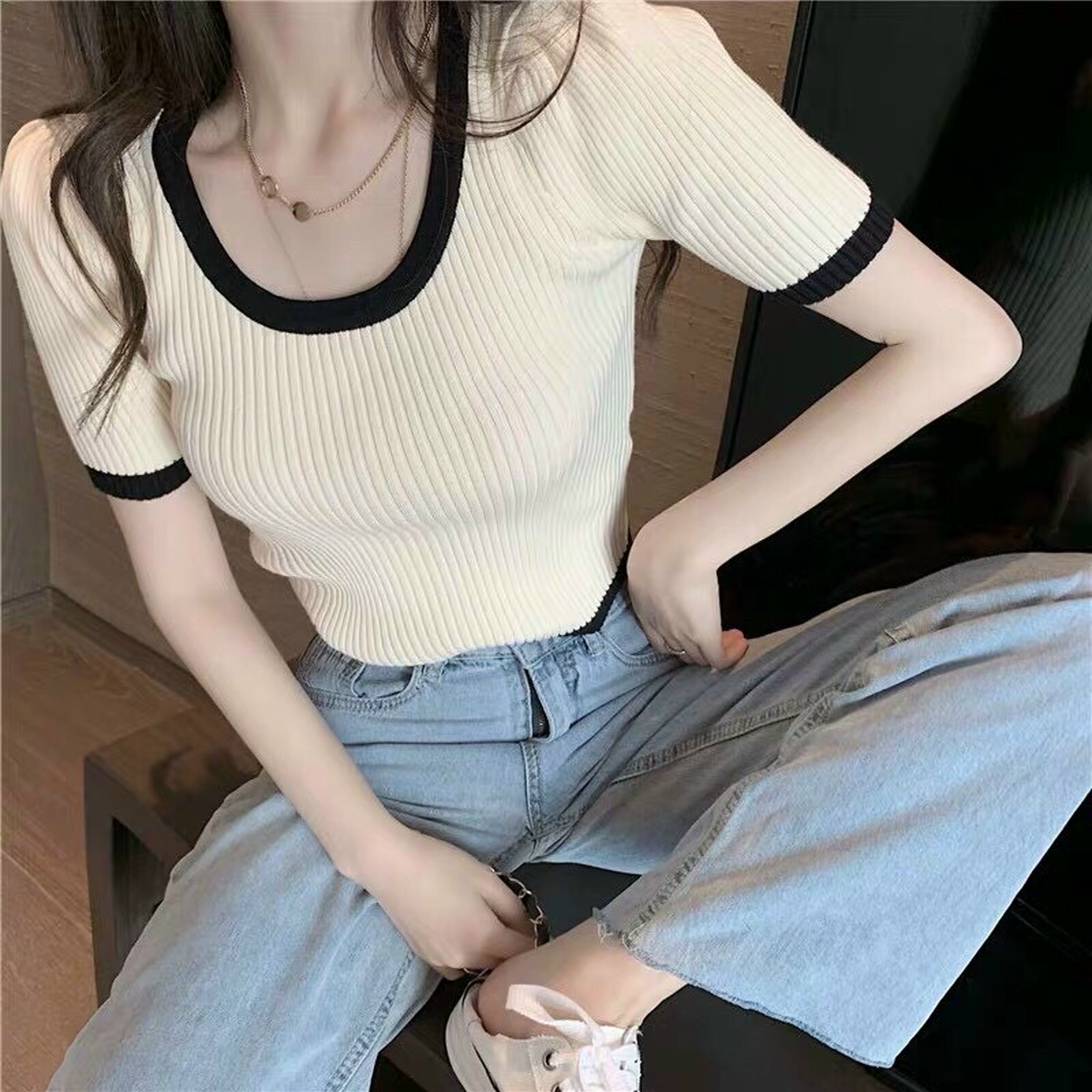 [HCM]Áo croptop nữ chất thun gân co dãn form ôm đẹp