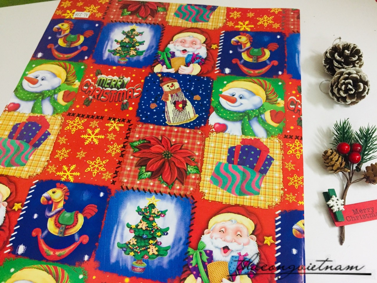 Set 2 Giấy gói quà Giáng Sinh - Mẫu 2