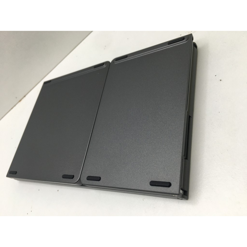 FOLDABLE ULTRA-SLIM PORTABLE WIRELESS BLUETOOTH KEYBOARD B033 QWERTY WITH TOUCHPAD
