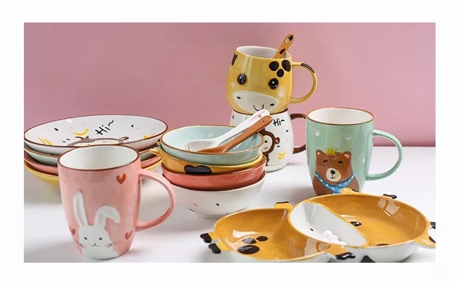 Trọn Bộ Ăn Dặm Cho Bé Hình Thú Đáng Yêu (Gồm 5 Chi Tiết: Khay, Đĩa, Bát, Cốc, Thìa)